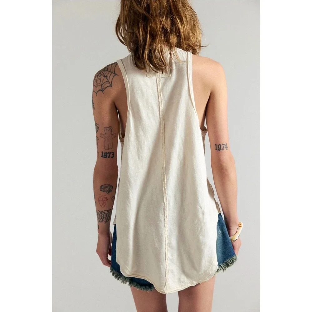 Free People Rosie Graphic Tank large Cream New California relaxed lightweight